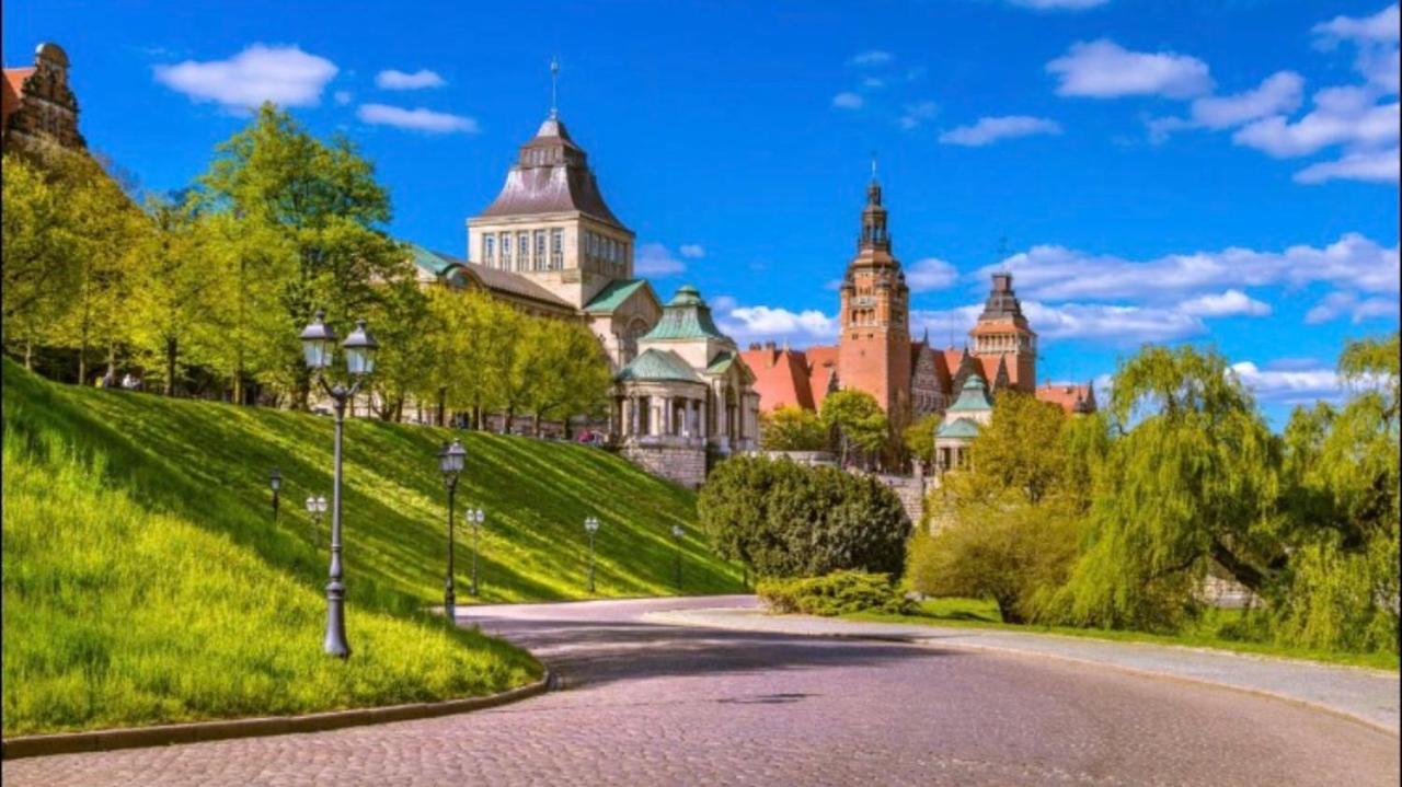 Old Town Resort Deluxe Szczecin Exterior foto